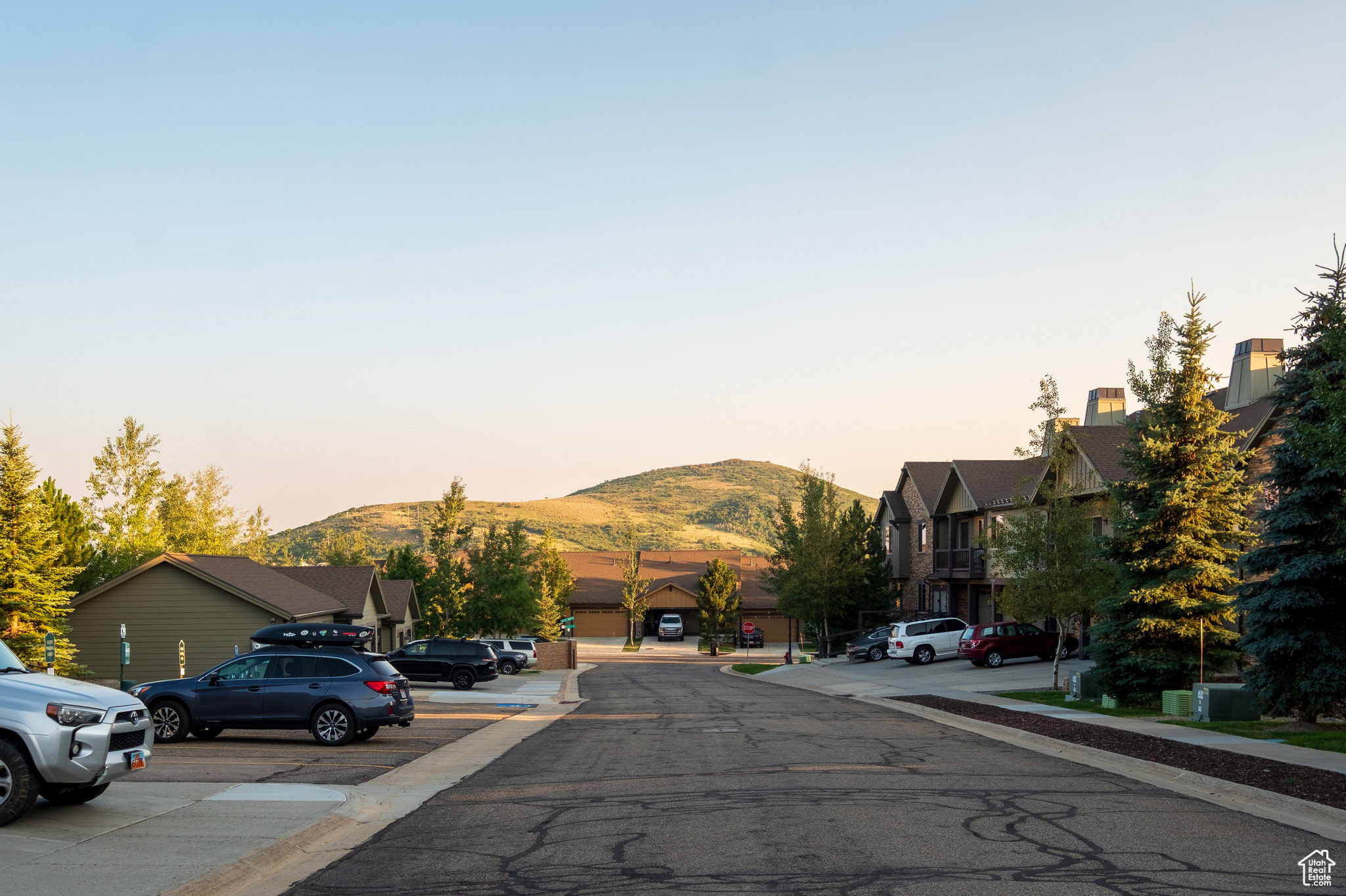 BLACK ROCK RIDGE - Residential