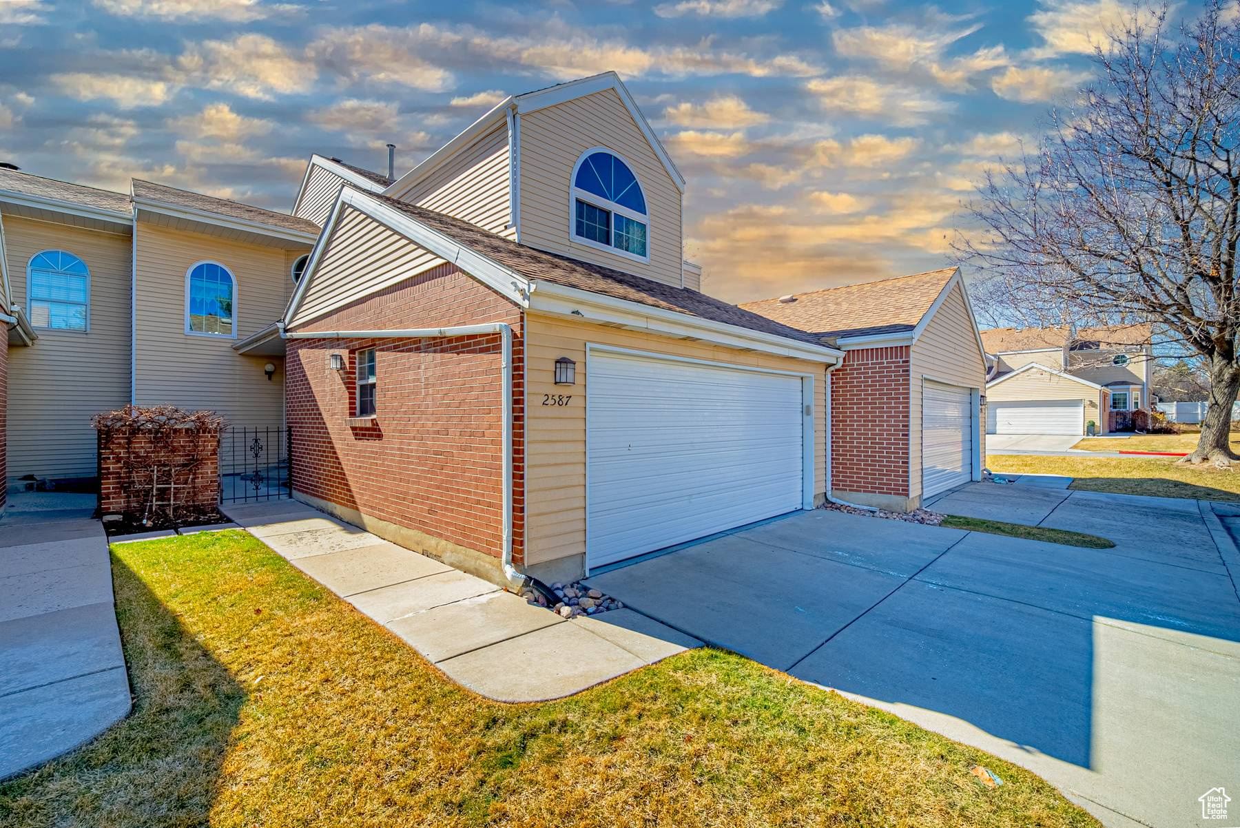 2587 W Central Park Cir, Taylorsville, Utah image 2