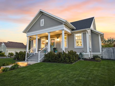 Tiny photo for 311 APPLE LEAF AVE, Kaysville, UT 84037 (MLS # 2154647)