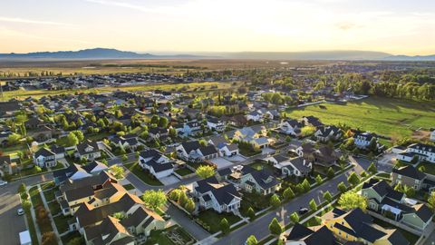 Tiny photo for 311 APPLE LEAF AVE, Kaysville, UT 84037 (MLS # 2154647)