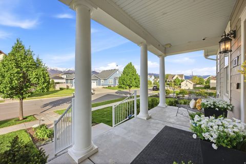 Tiny photo for 311 APPLE LEAF AVE, Kaysville, UT 84037 (MLS # 2154647)