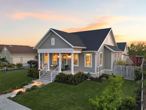 Tiny photo for 311 APPLE LEAF AVE, Kaysville, UT 84037 (MLS # 2154647)