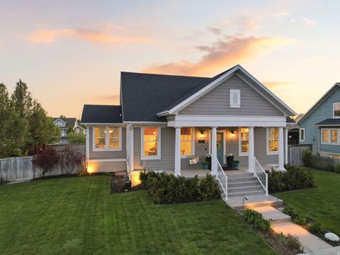 Tiny photo for 311 APPLE LEAF AVE, Kaysville, UT 84037 (MLS # 2154647)
