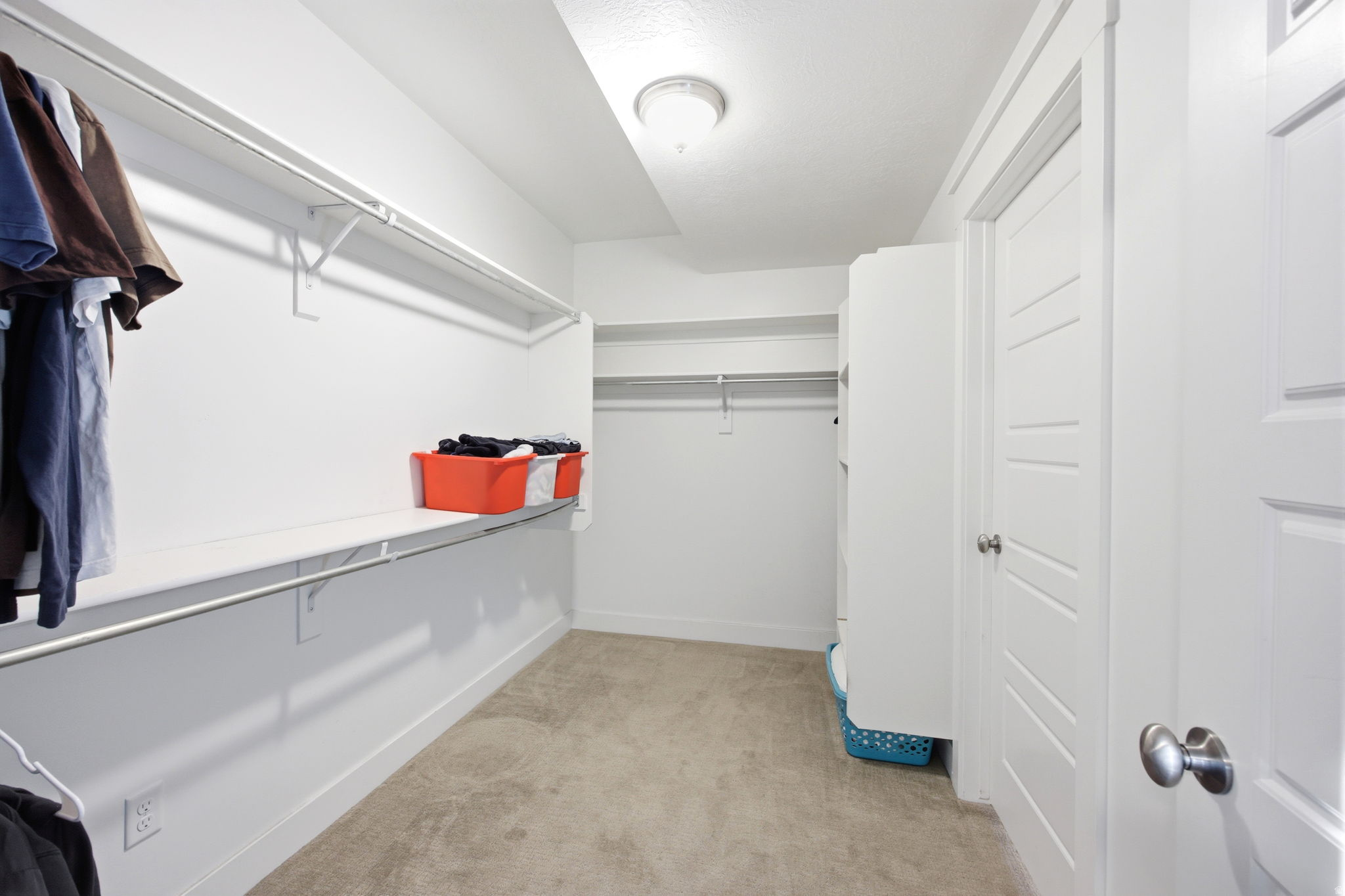 HILL FARMS - Residential