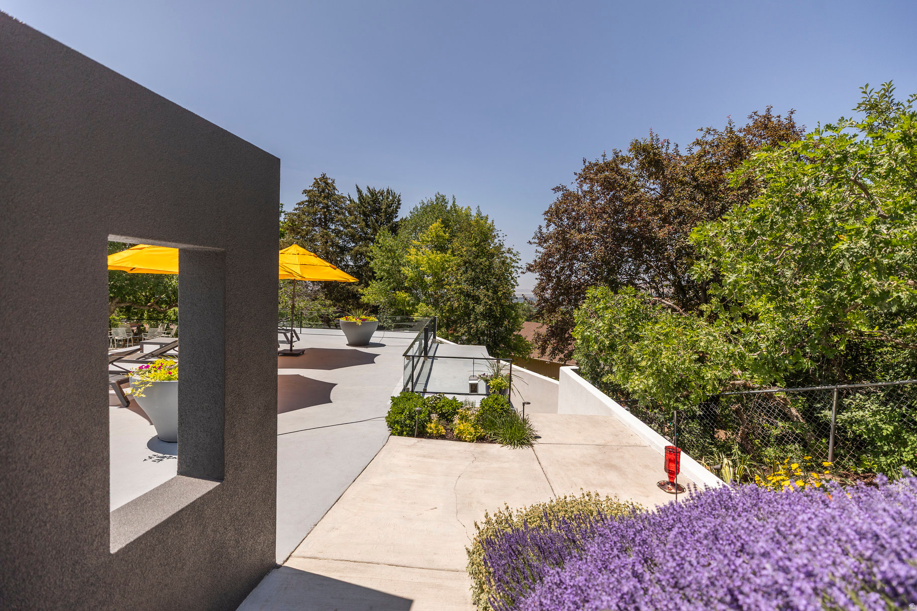 OAK HILLS PL - Residential