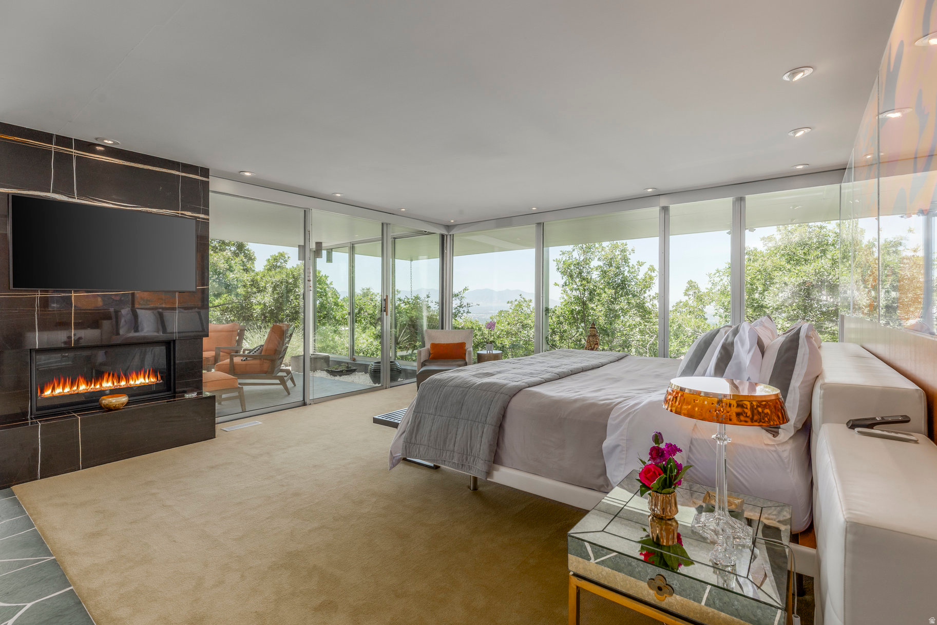 OAK HILLS PL - Residential