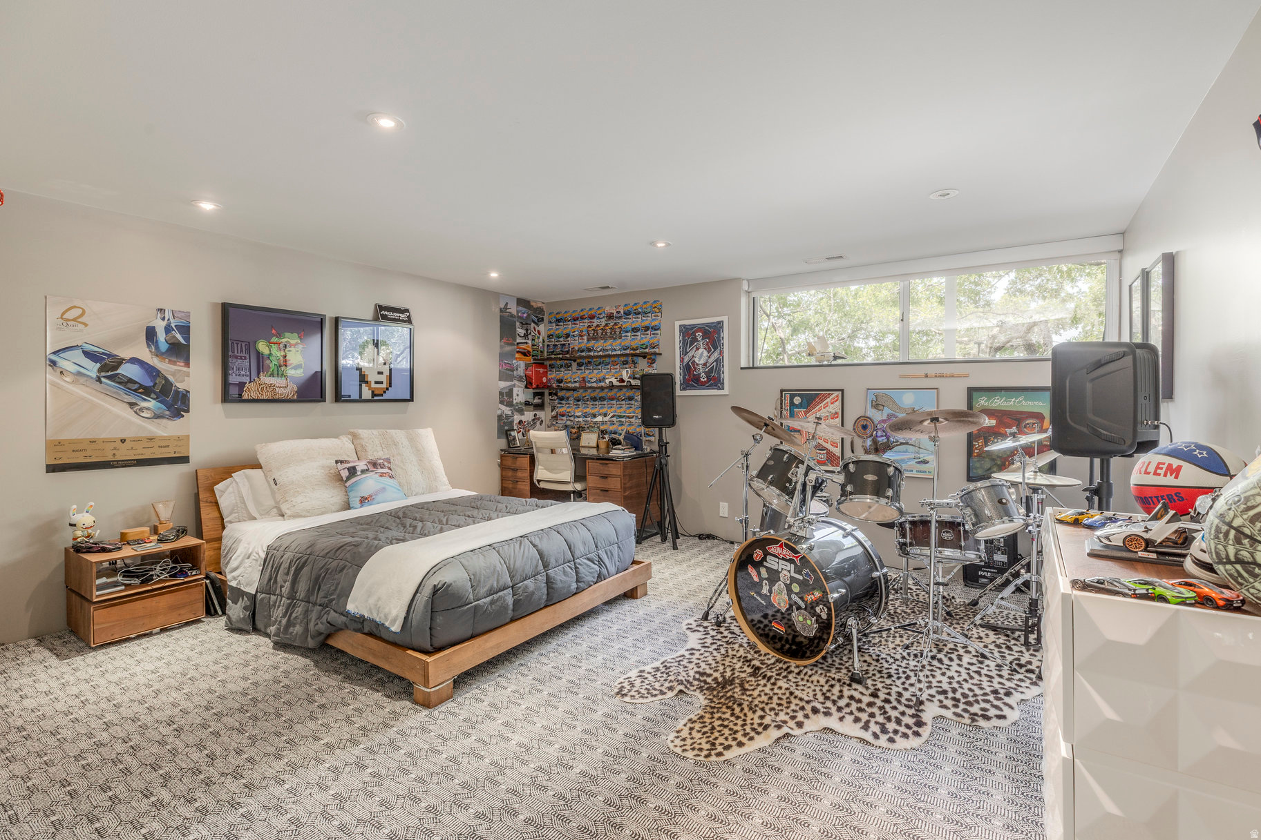 OAK HILLS PL - Residential