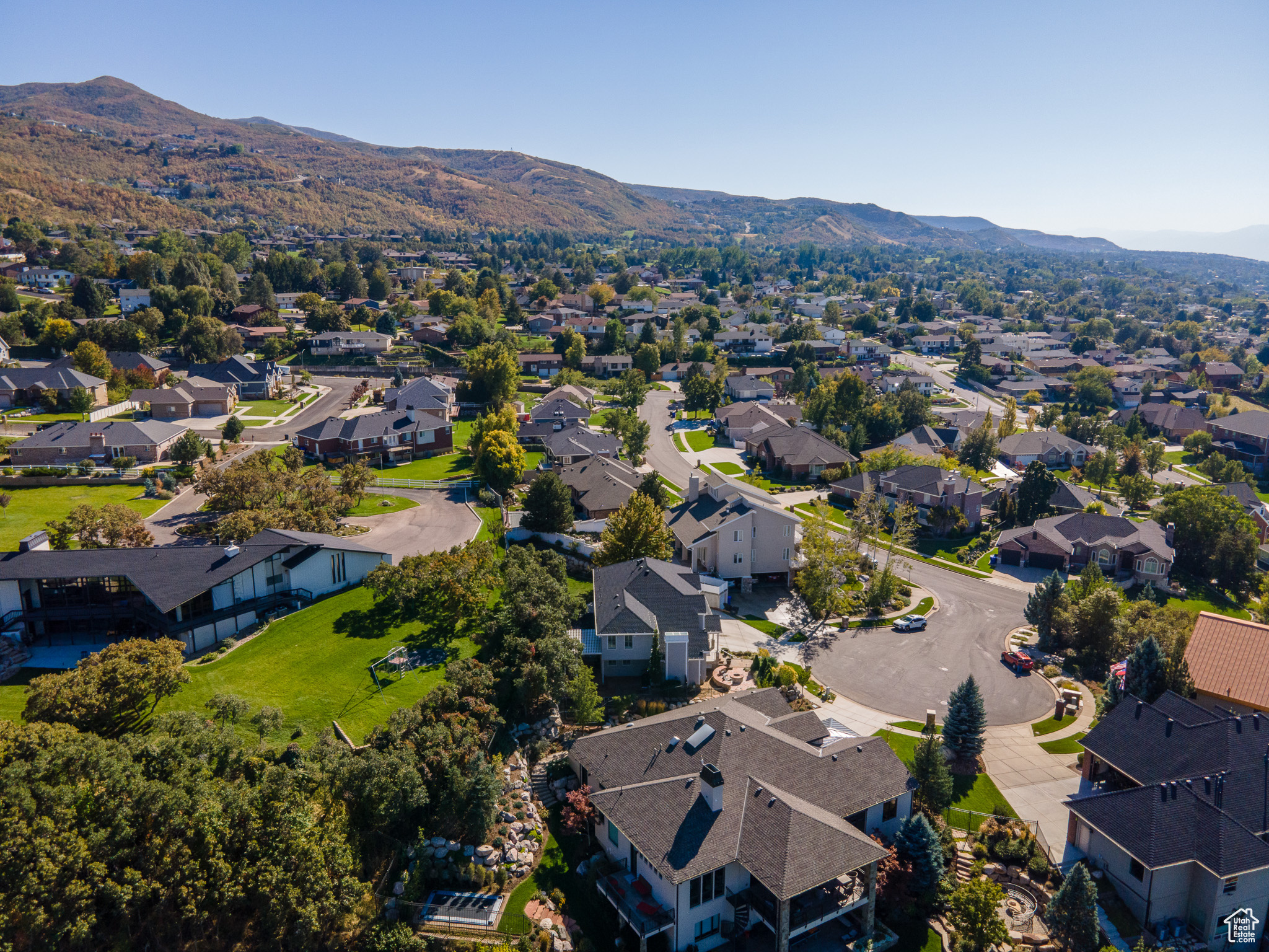 1633 S Canyon Oaks Cir, Bountiful, Utah image 41