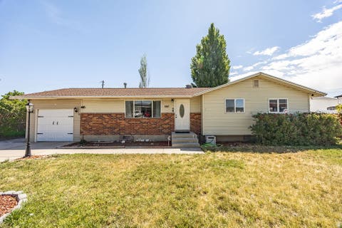 Photo of 887 S 150 W, Tremonton, UT 84337 (MLS # 2169975)