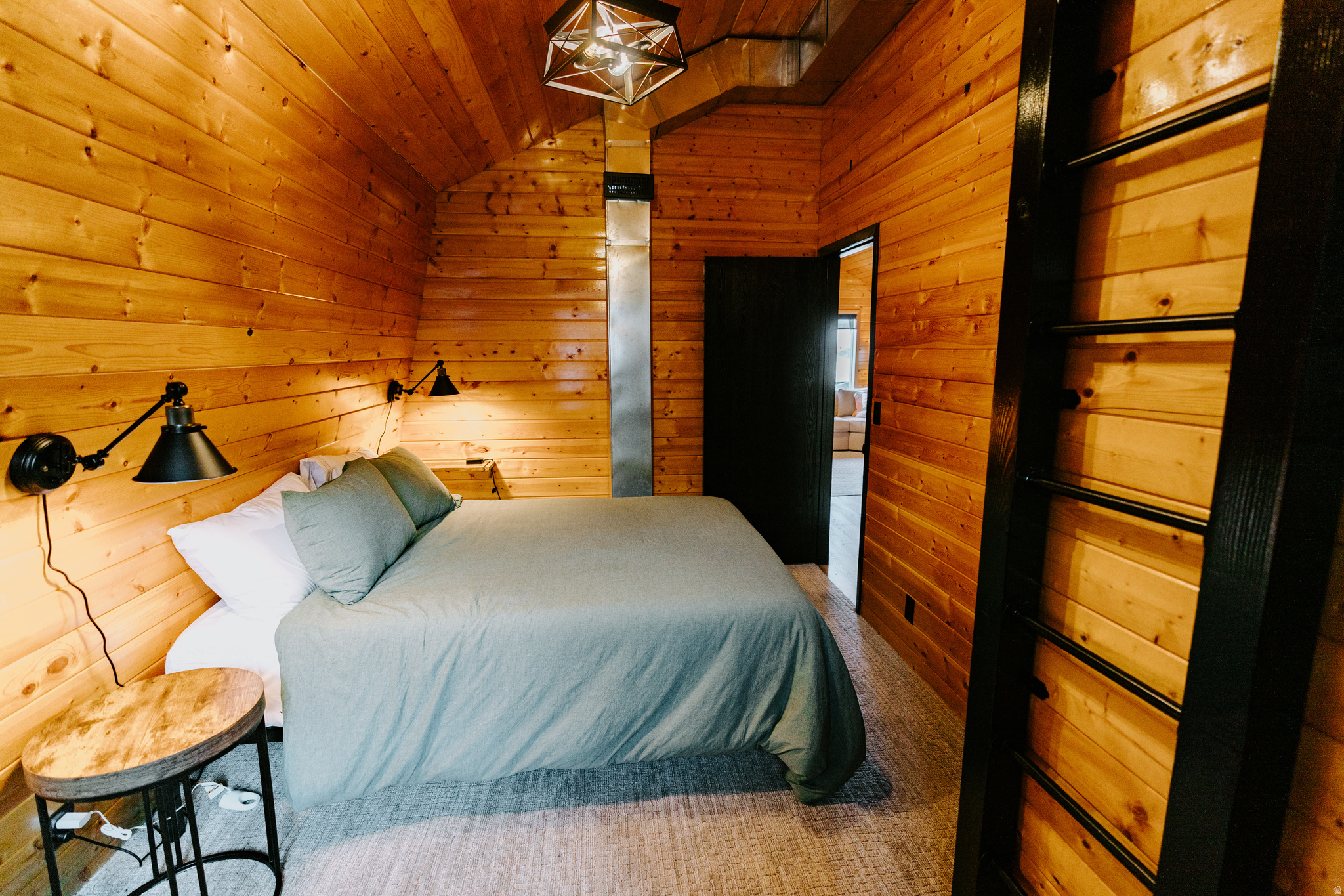 SWISS MOUNTAIN EST - Residential