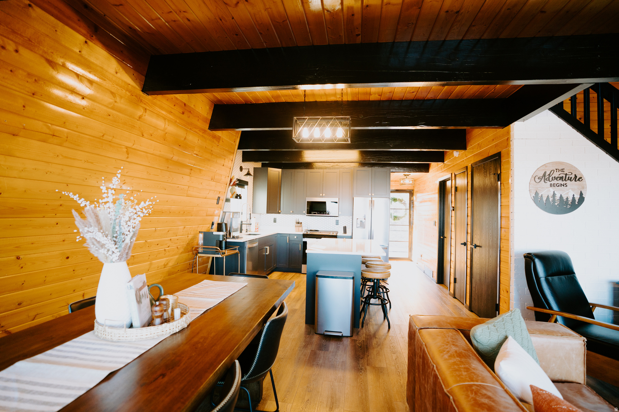 SWISS MOUNTAIN EST - Residential