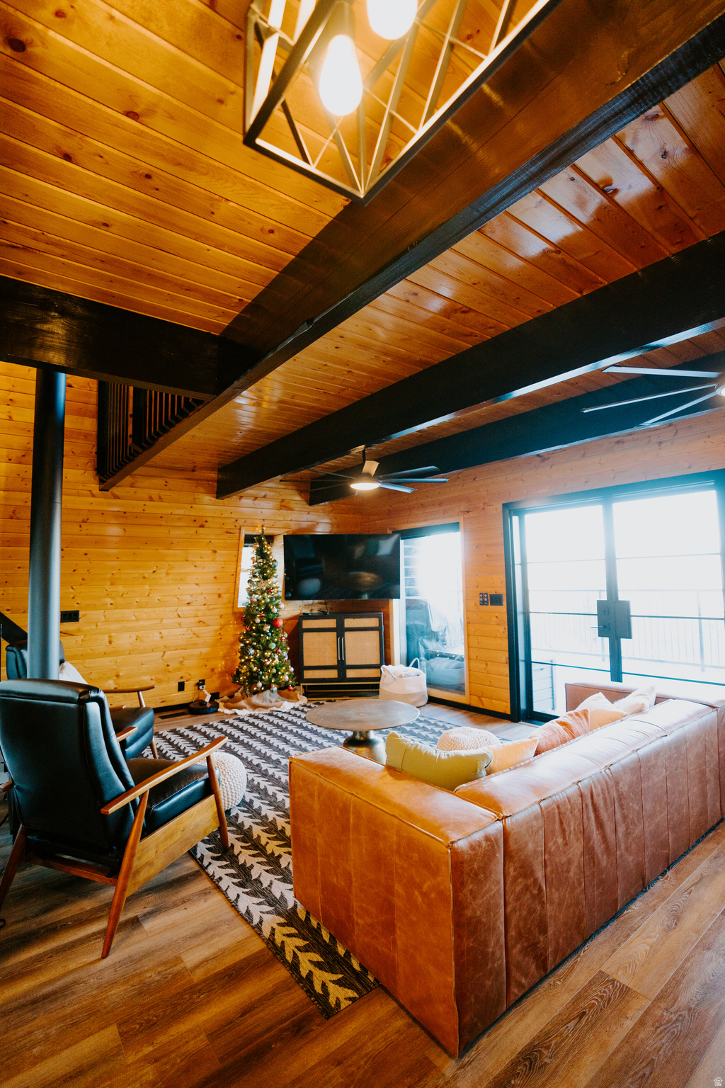 SWISS MOUNTAIN EST - Residential
