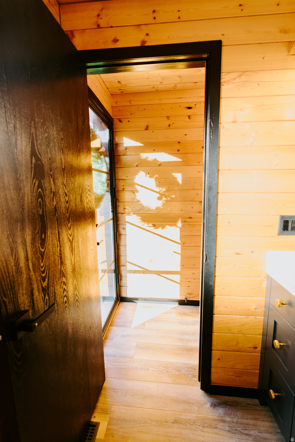 SWISS MOUNTAIN EST - Residential
