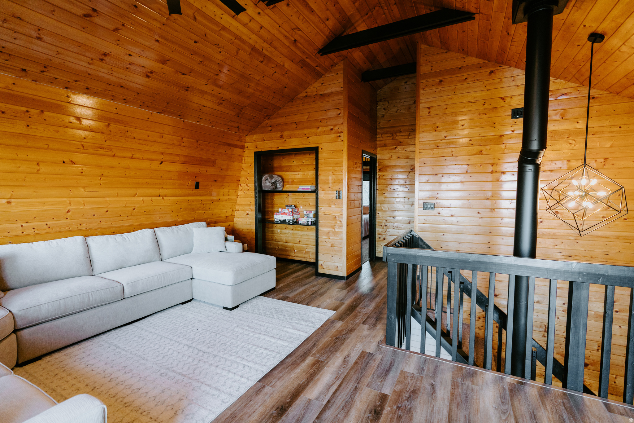 SWISS MOUNTAIN EST - Residential