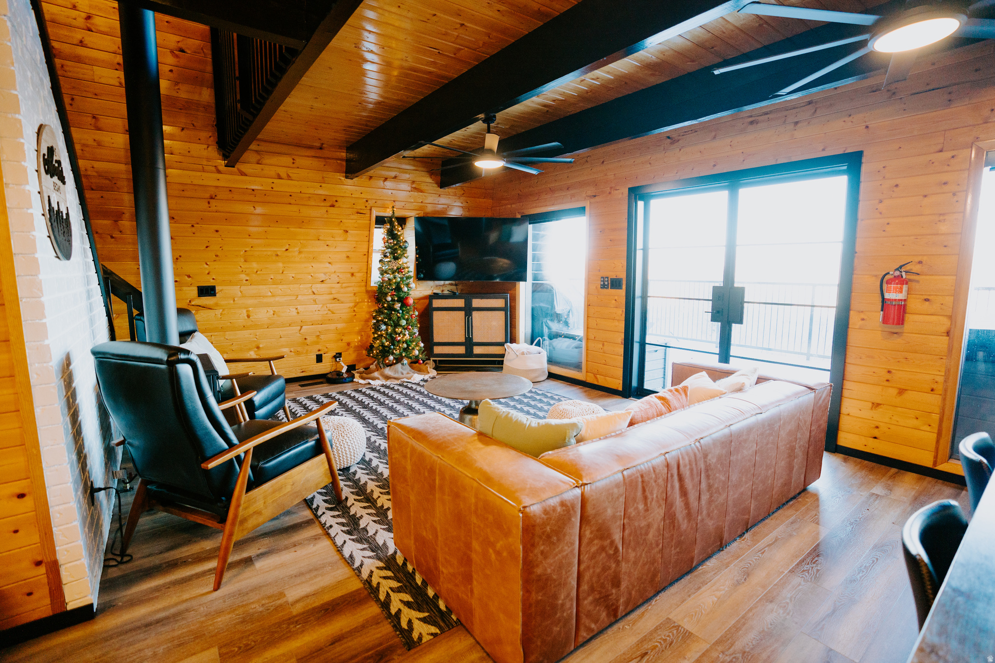 SWISS MOUNTAIN EST - Residential