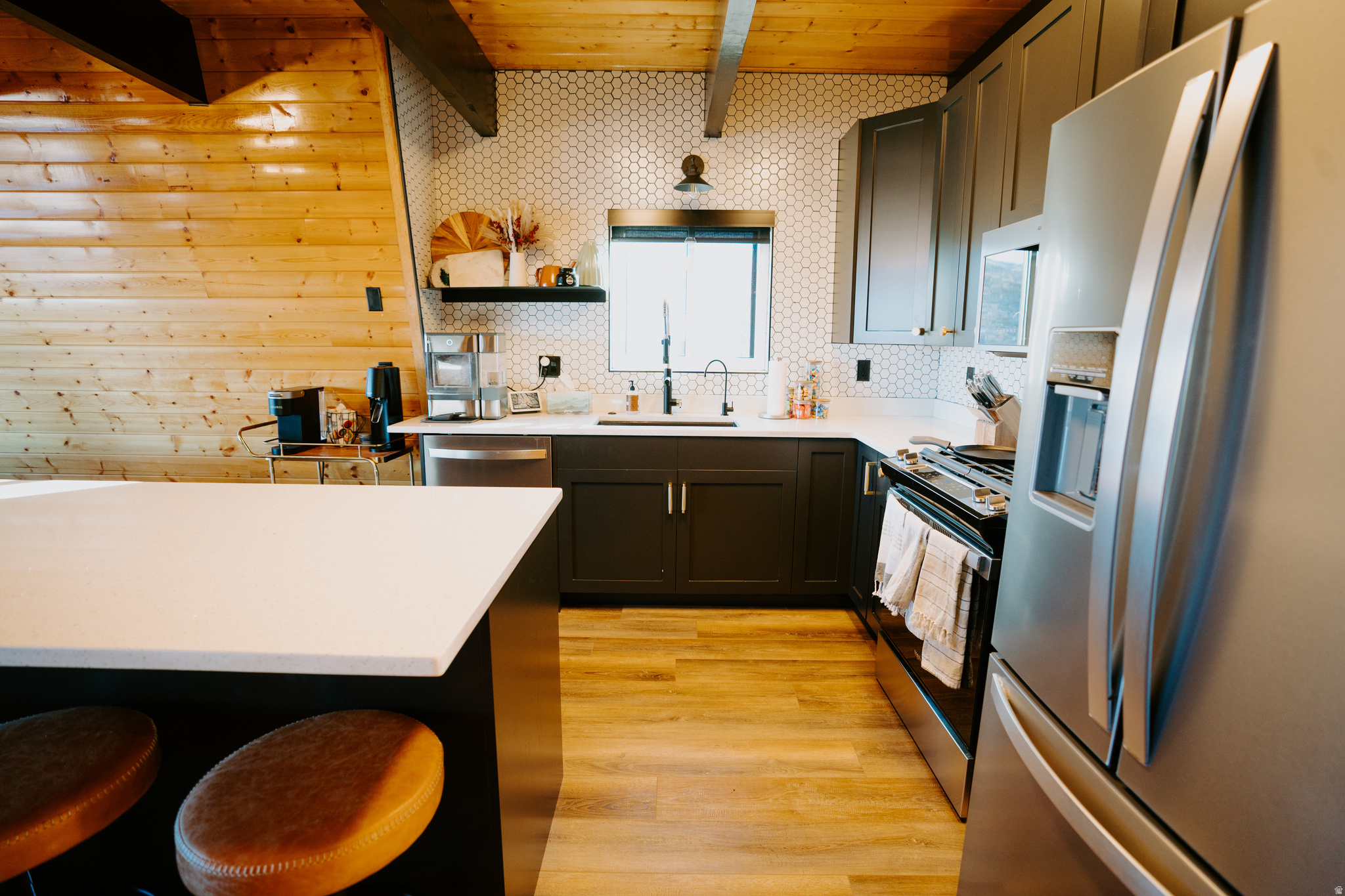 SWISS MOUNTAIN EST - Residential