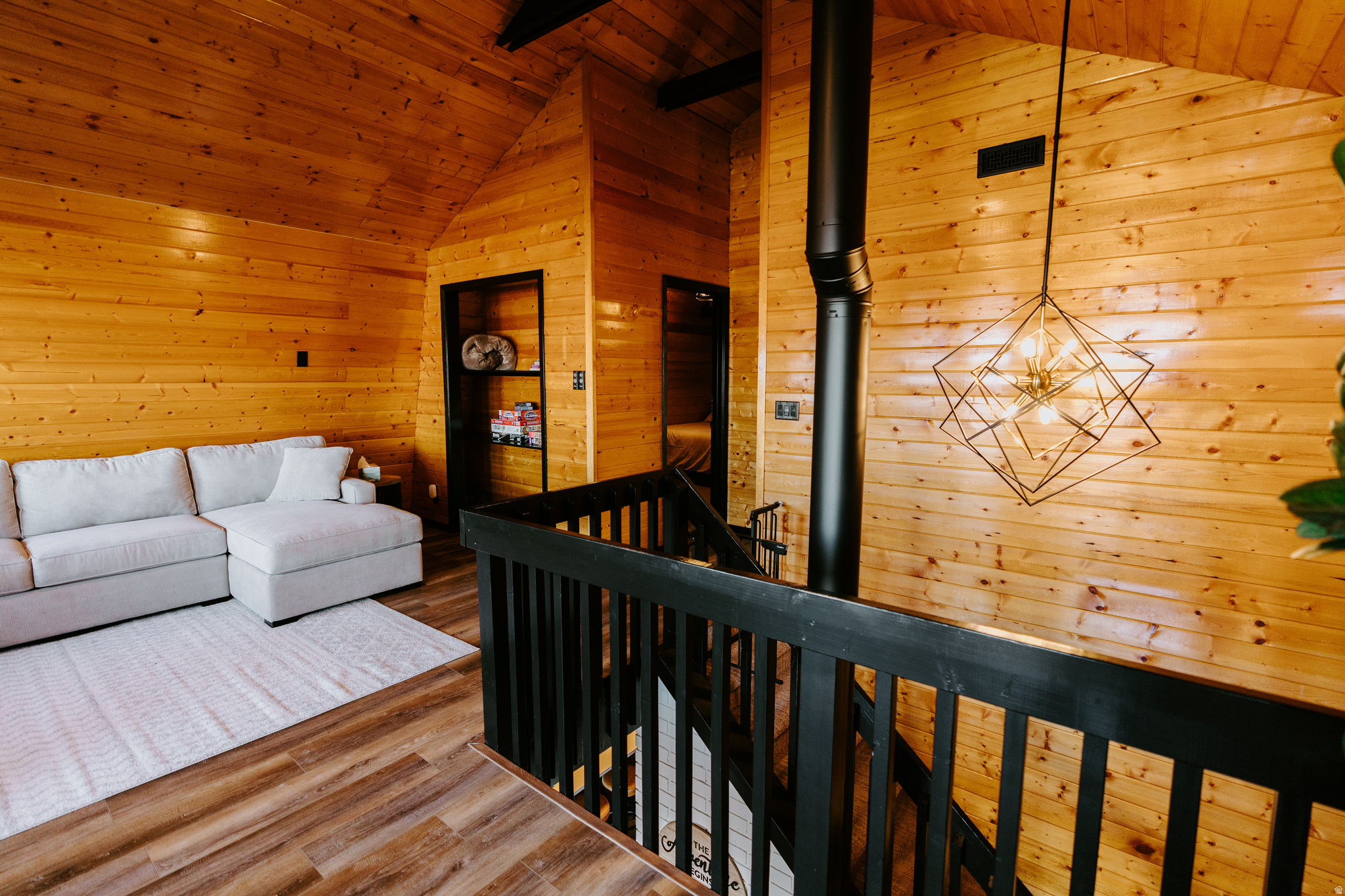 SWISS MOUNTAIN EST - Residential