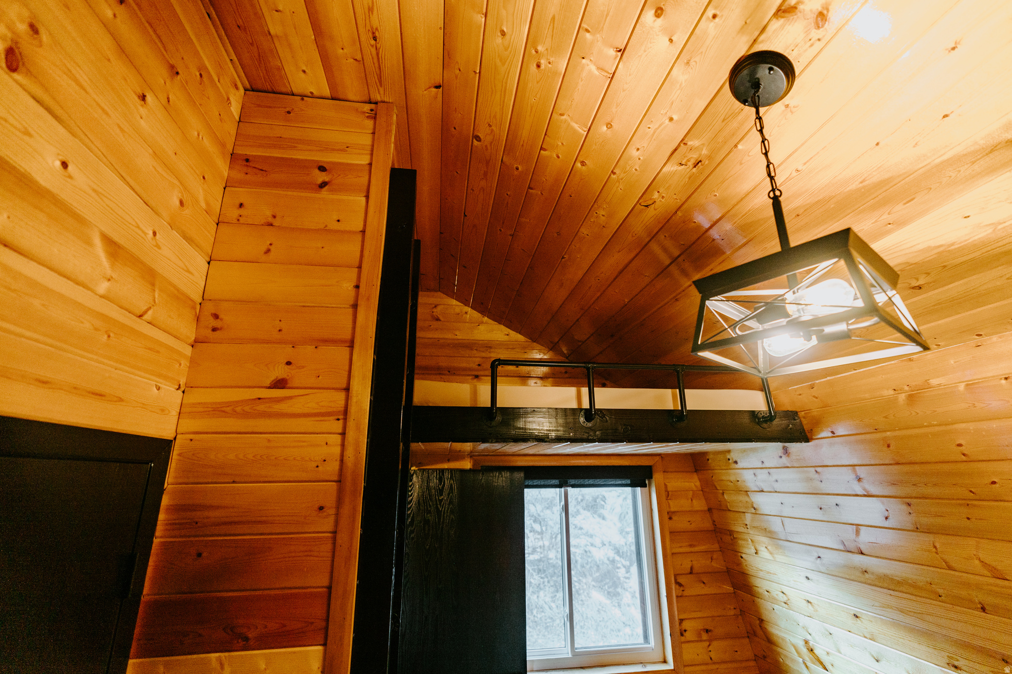 SWISS MOUNTAIN EST - Residential