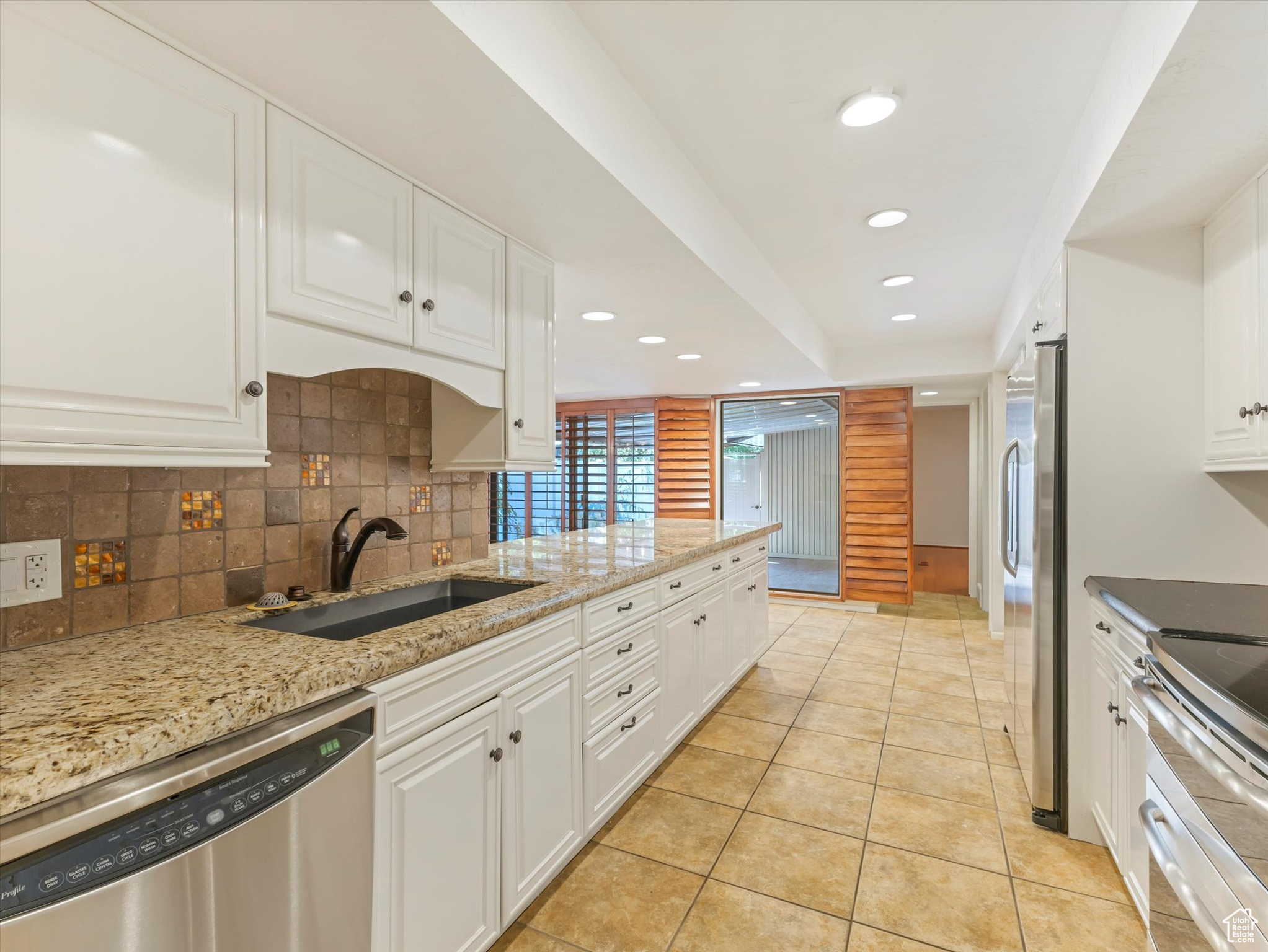 BROOKSTONE - Residential