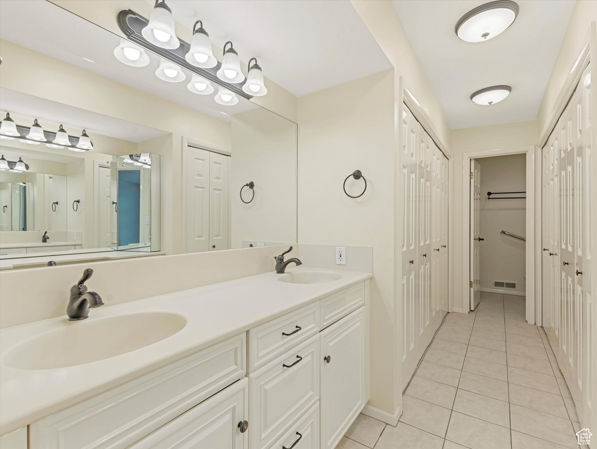 BROOKSTONE - Residential
