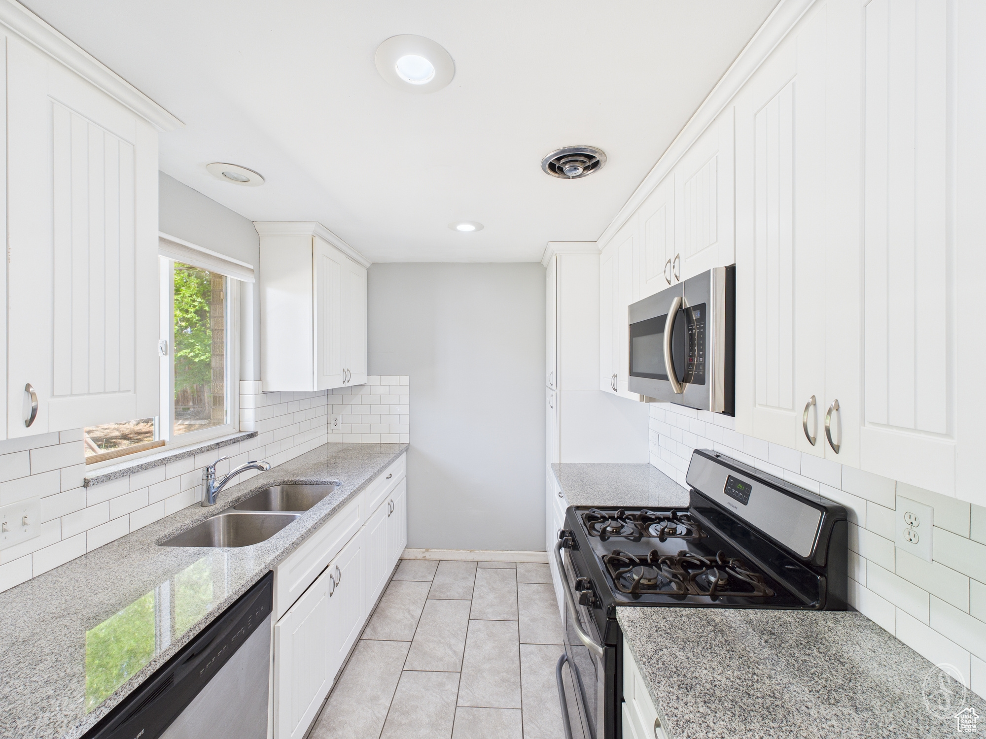 JAMARL ACRES - Residential
