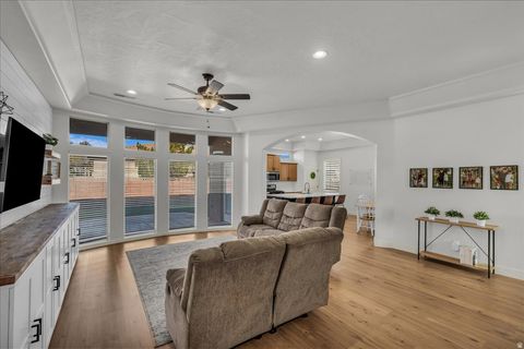 Tiny photo for 2541 E 90 ST S, Saint George, UT 84790 (MLS # 2127573)
