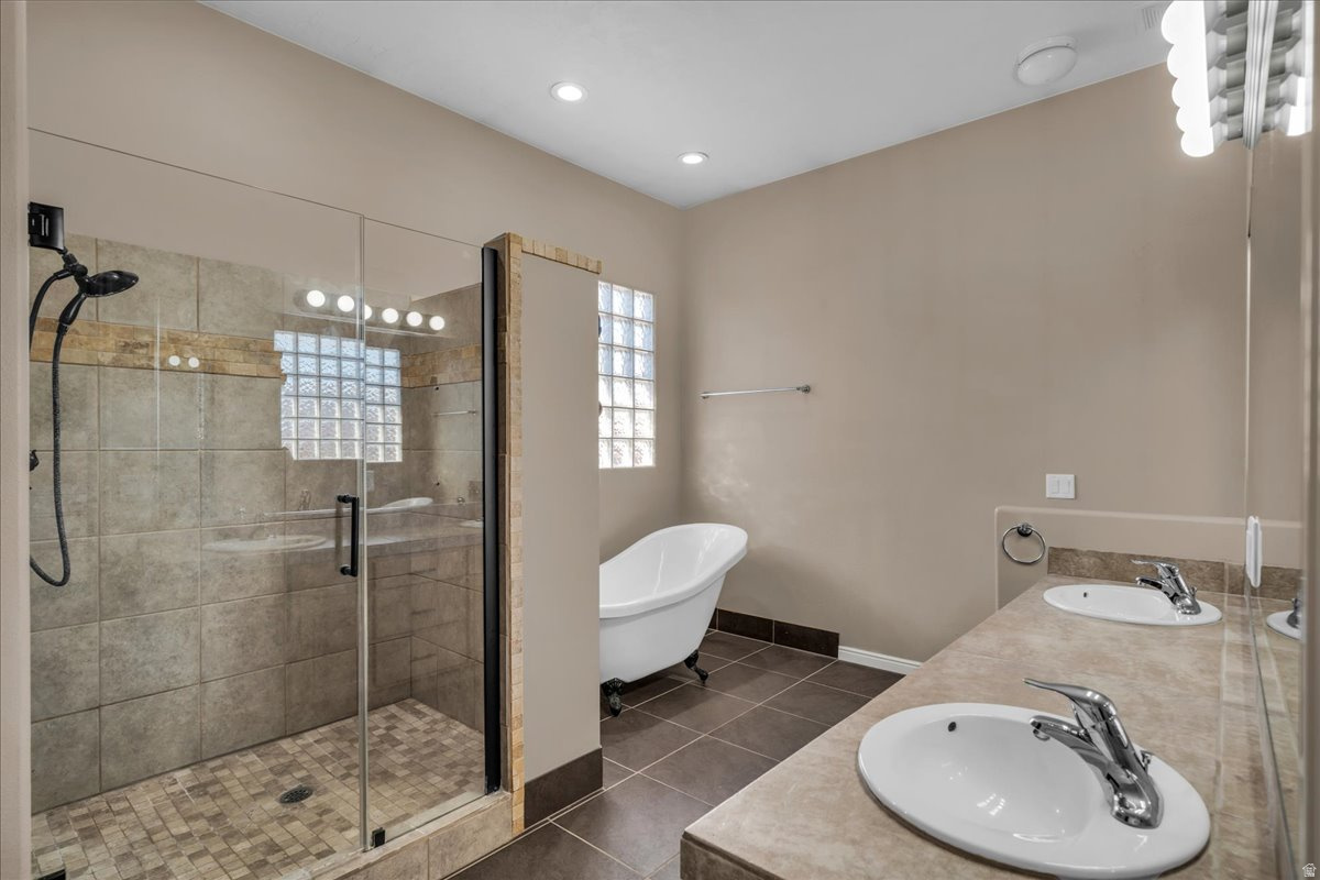 SLICKROCK RIDGE 5 - Residential