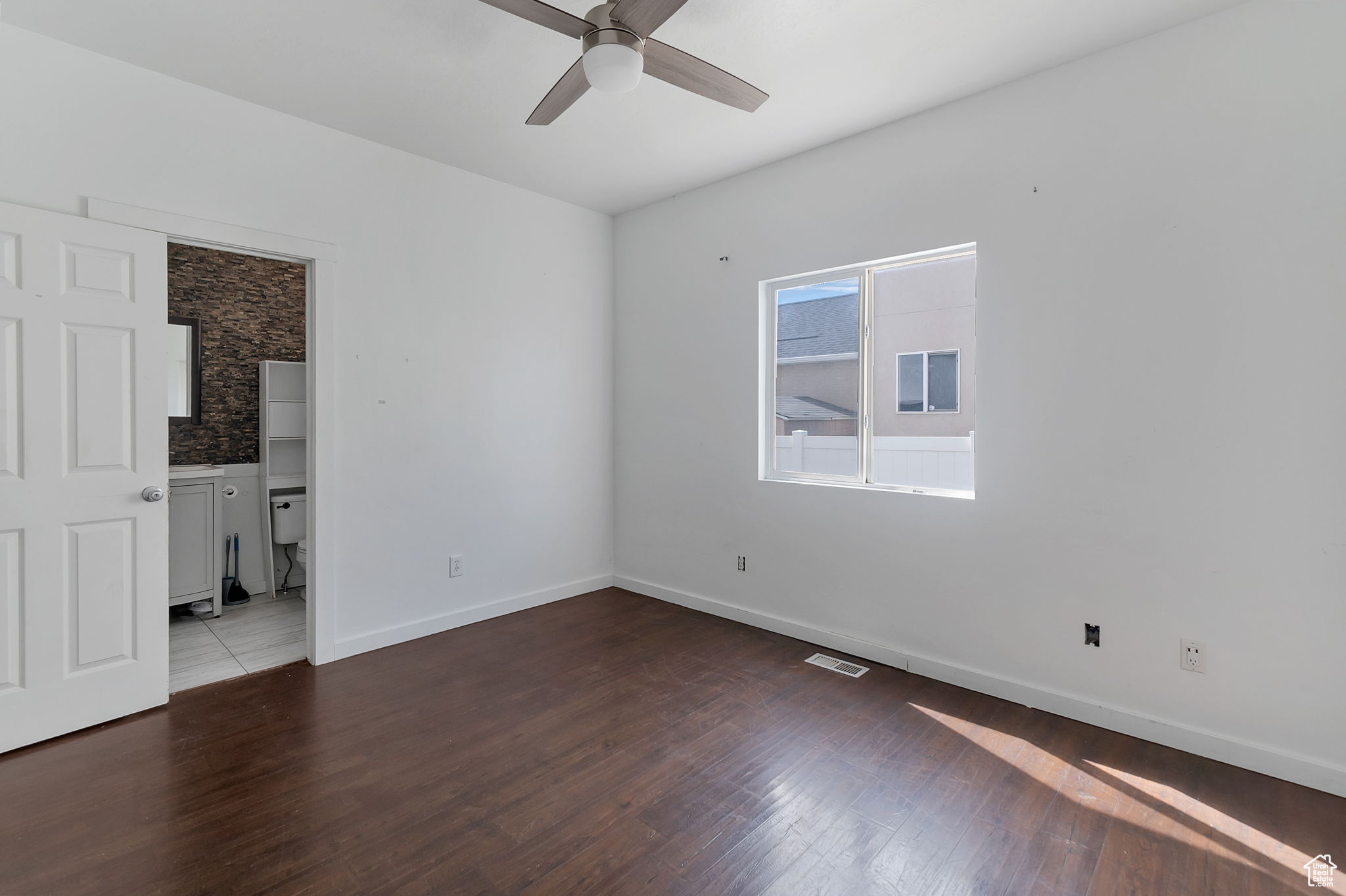 ALEXIS COURT - Residential