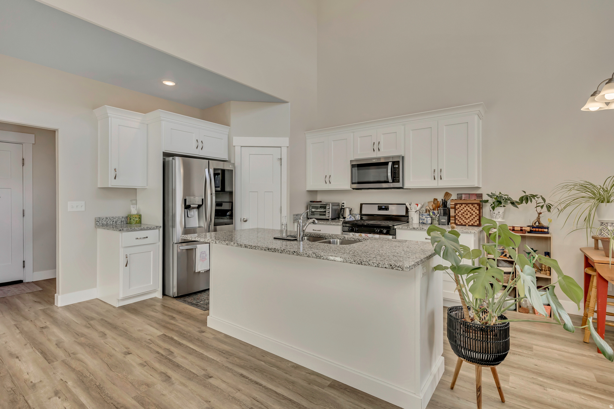 KNUDSON CROSSING - Residential