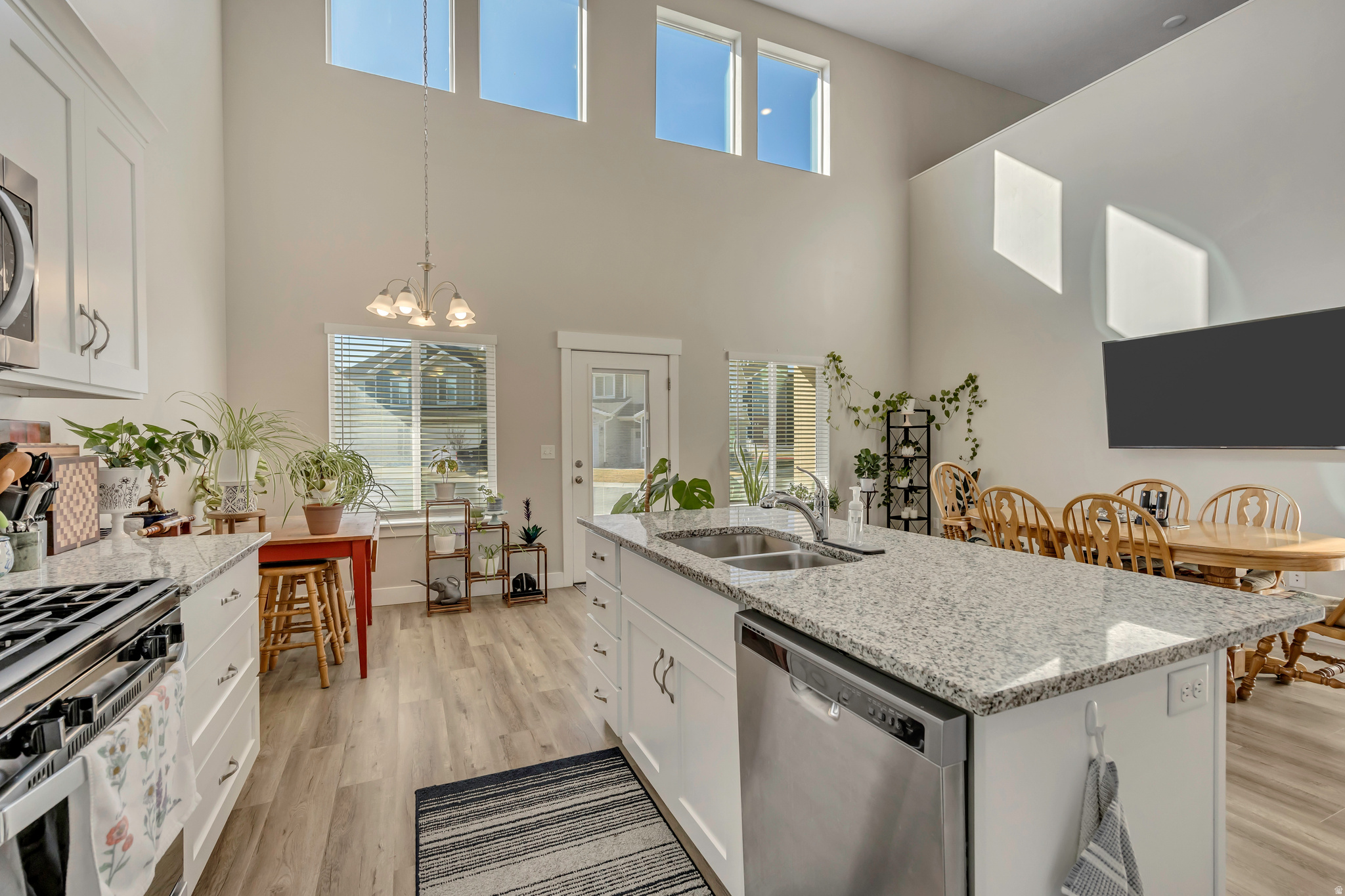 KNUDSON CROSSING - Residential