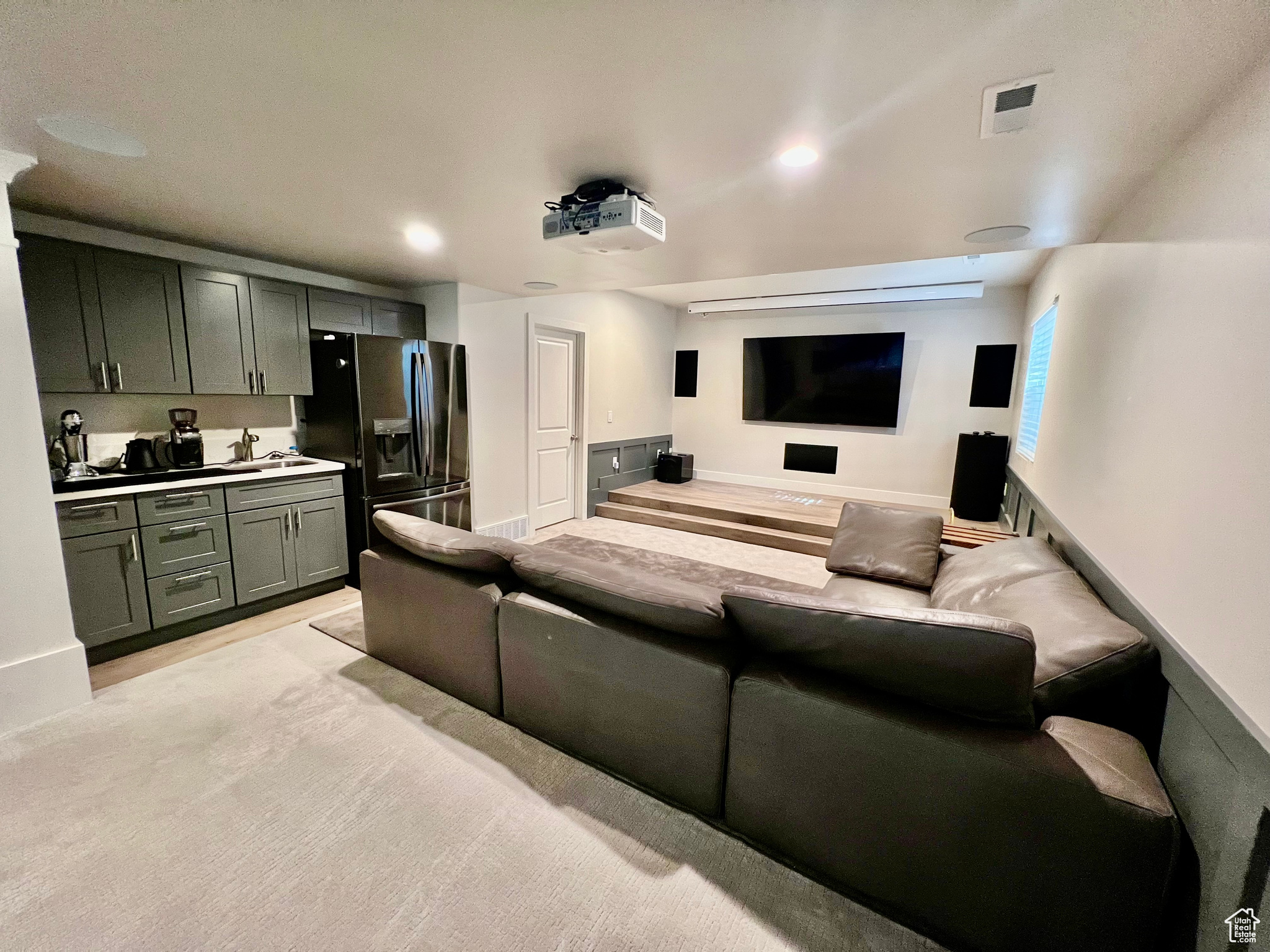 805 W Moss Springs Ct, South Jordan, Utah image 37
