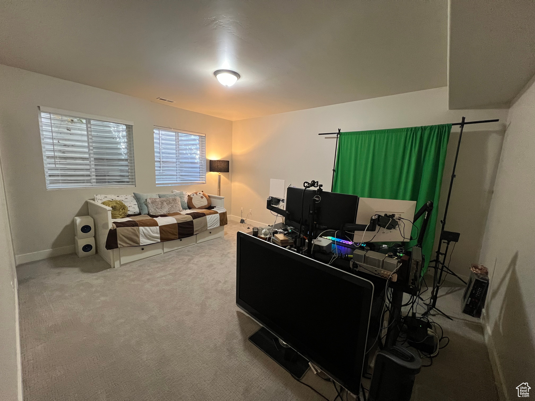 805 W Moss Springs Ct, South Jordan, Utah image 33