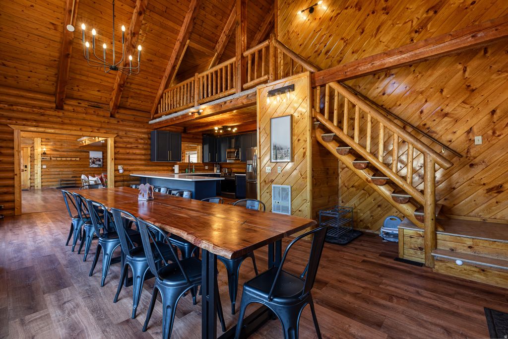 Photo of 680 W ARROWHEAD DR, Panguitch, UT 84759 (MLS # 2154695)