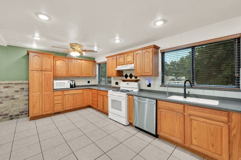 Tiny photo for 150 W 800 S, Springville, UT 84663 (MLS # 2178104)