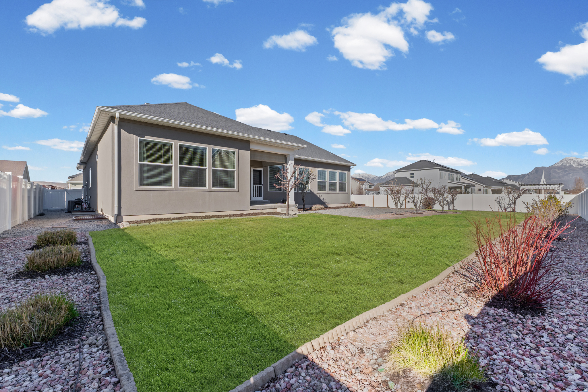 HOLBROOK FARMS - Residential