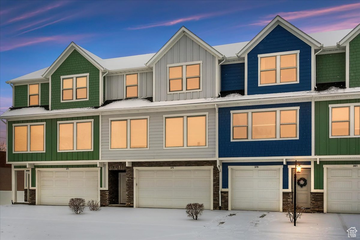 379 W Knights Ln, Layton, Utah image 1