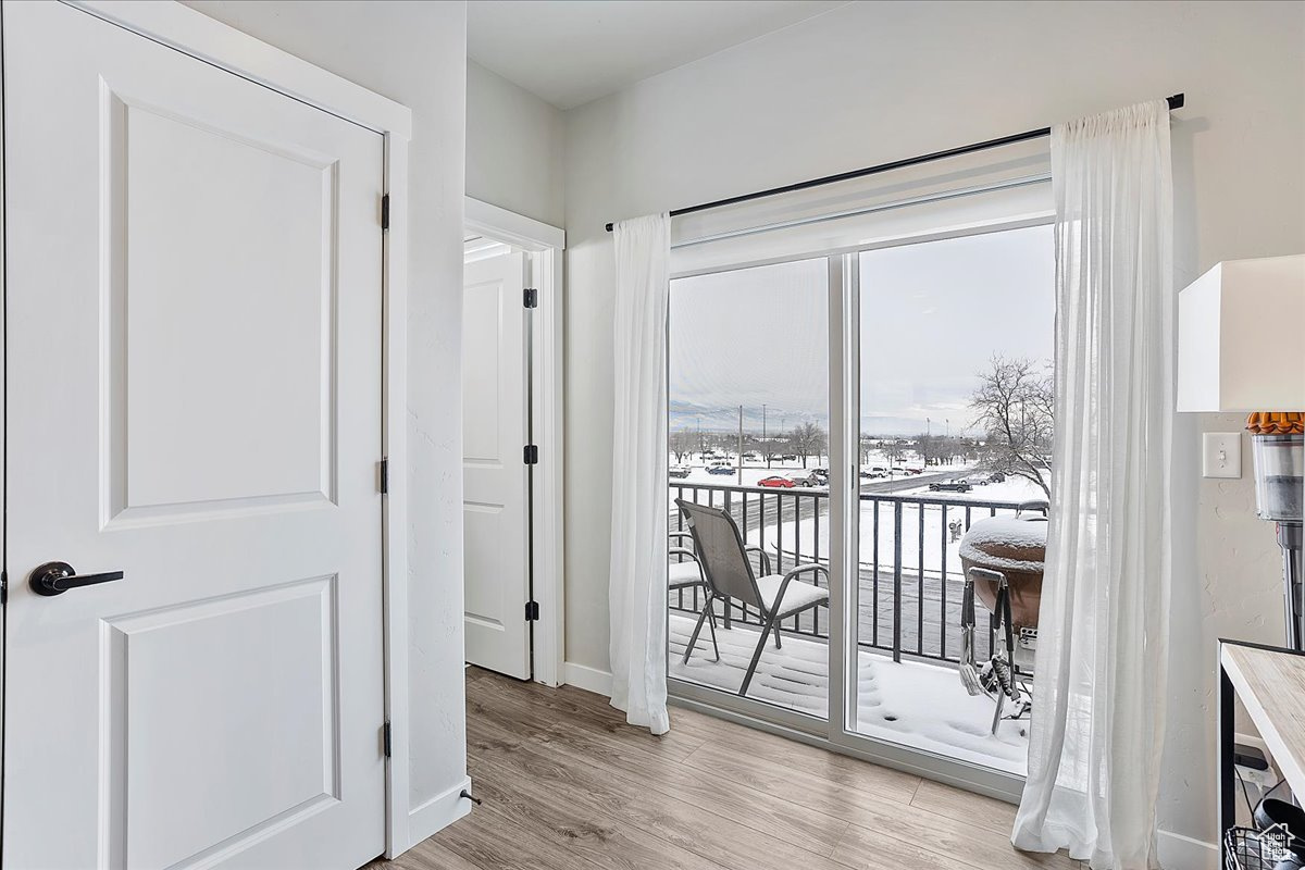 379 W Knights Ln, Layton, Utah image 7
