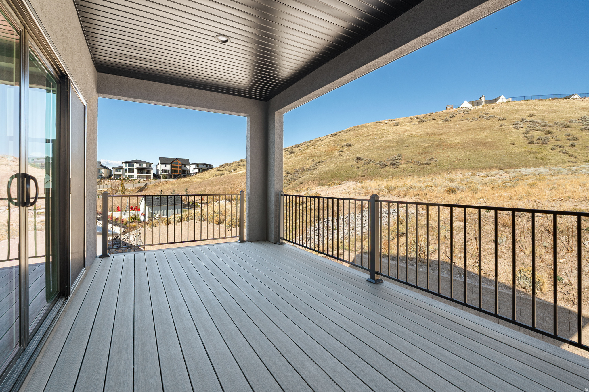 LAKEVIEW ESTATES - Residential