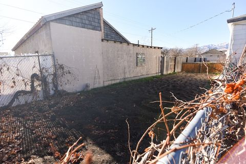 Tiny photo for 10 N COOLEY ST, Grantsville, UT 84029 (MLS # 2127134)