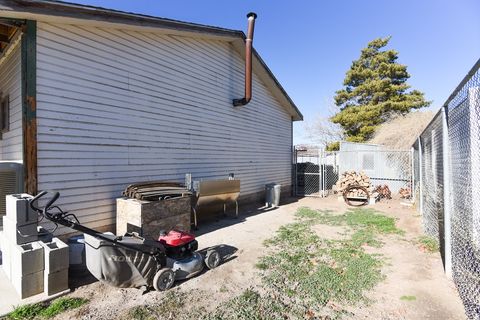 Tiny photo for 10 N COOLEY ST, Grantsville, UT 84029 (MLS # 2127134)