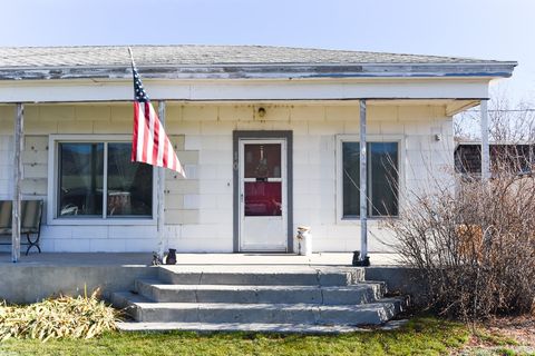 Tiny photo for 10 N COOLEY ST, Grantsville, UT 84029 (MLS # 2127134)