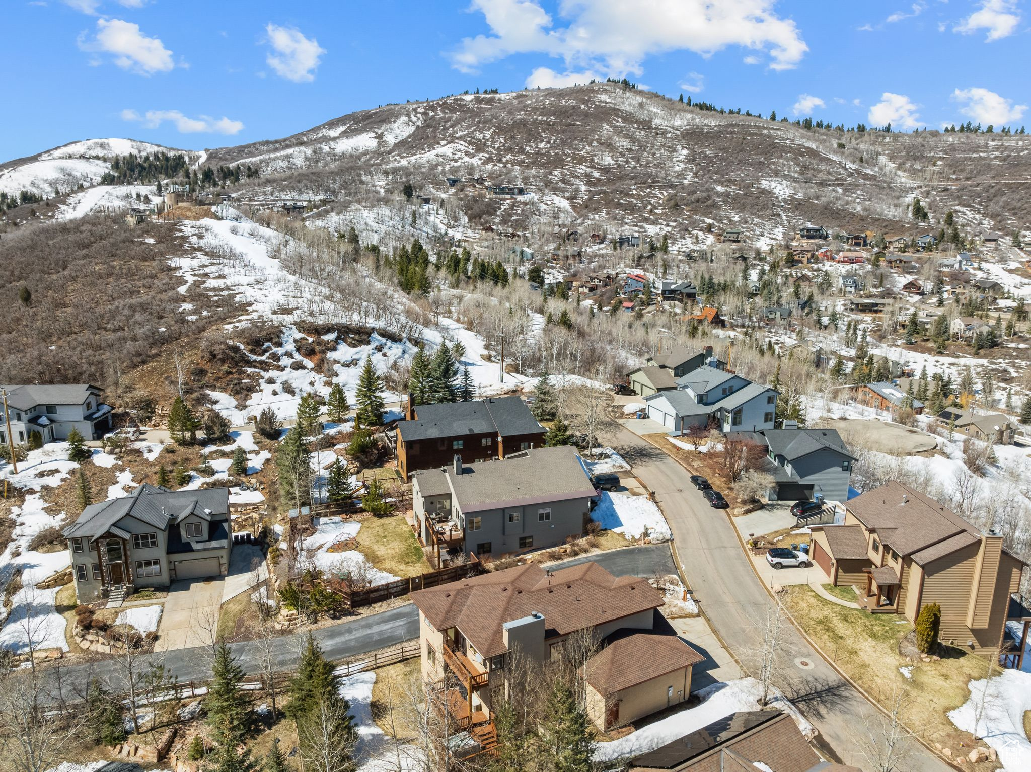 Park City, Utah 84098, United States, 4 Bedrooms Bedrooms, ,4 BathroomsBathrooms,Residential,Pending,103928