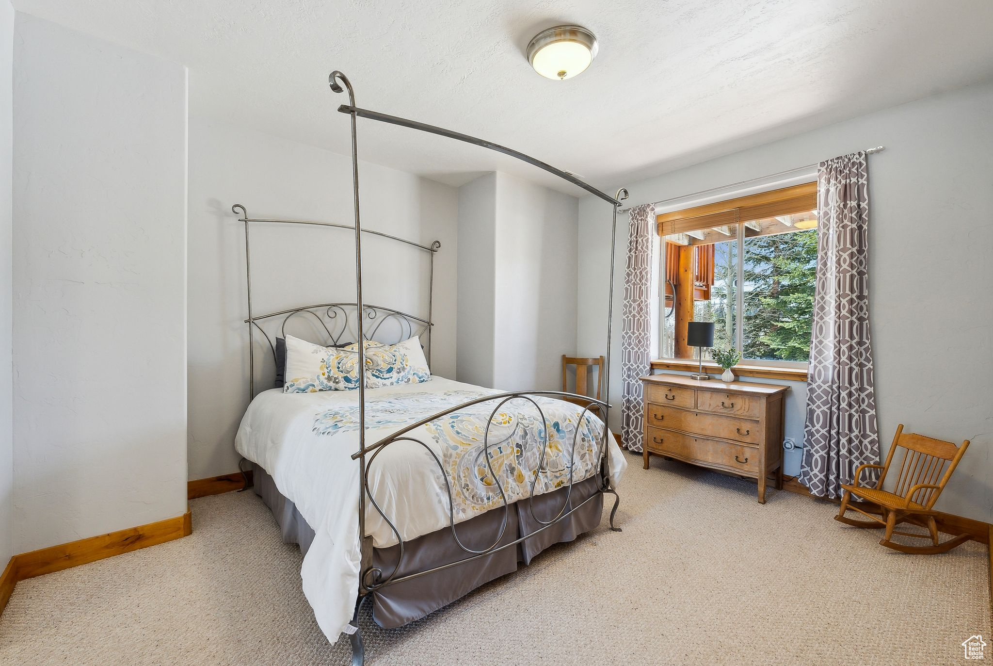 Park City, Utah 84098, United States, 4 Bedrooms Bedrooms, ,4 BathroomsBathrooms,Residential,Pending,103928