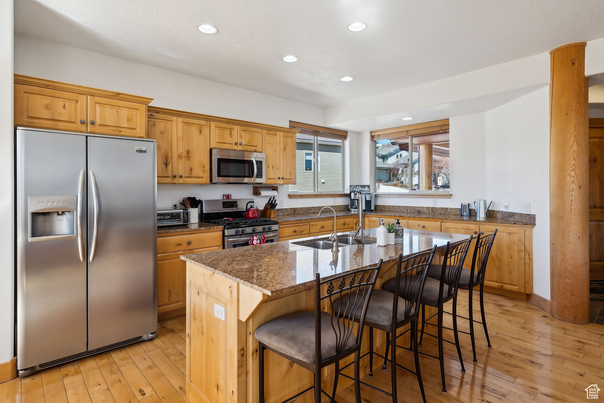 Park City, Utah 84098, United States, 4 Bedrooms Bedrooms, ,4 BathroomsBathrooms,Residential,Pending,103928