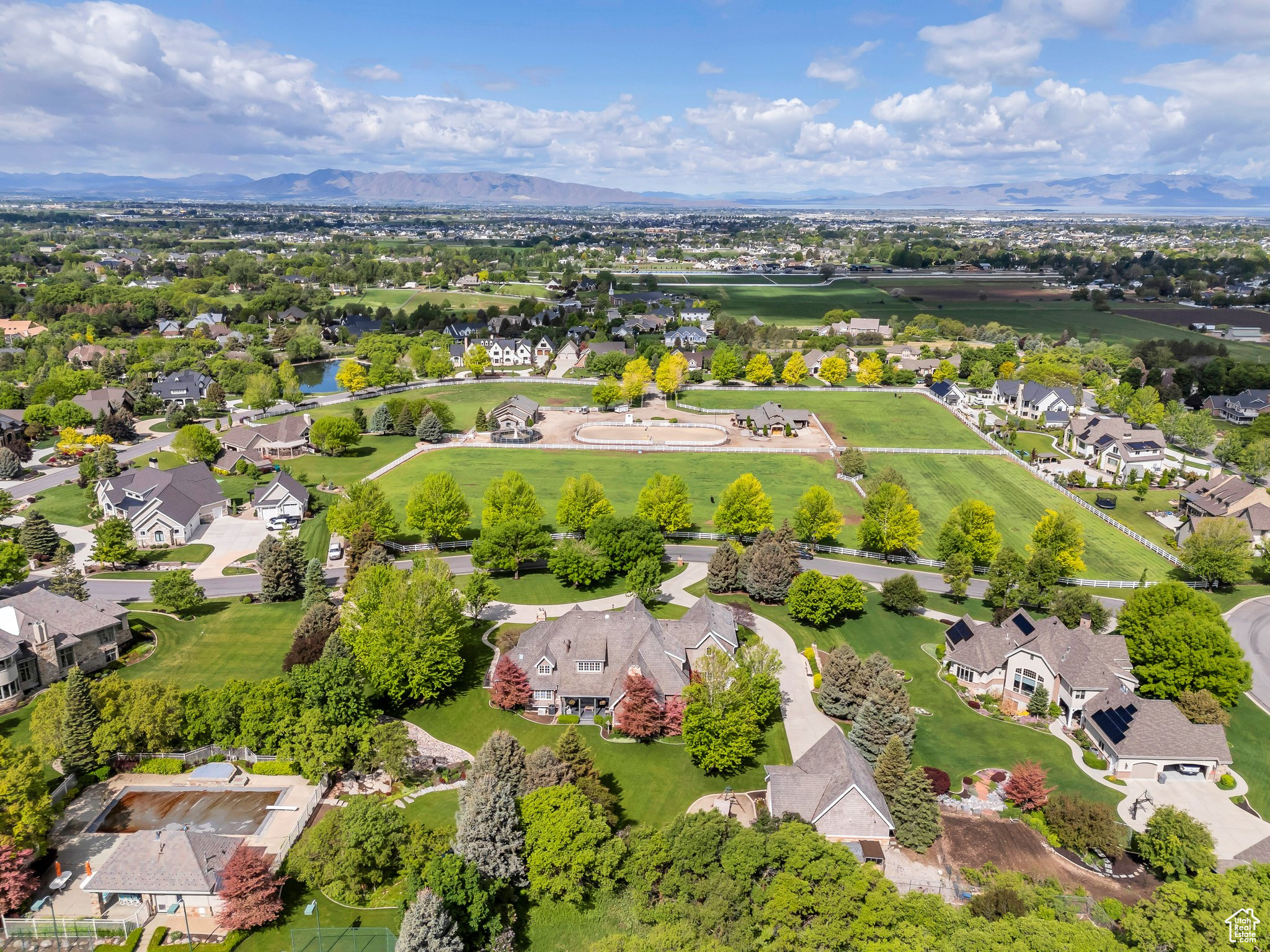 EAGLEROCK - Residential