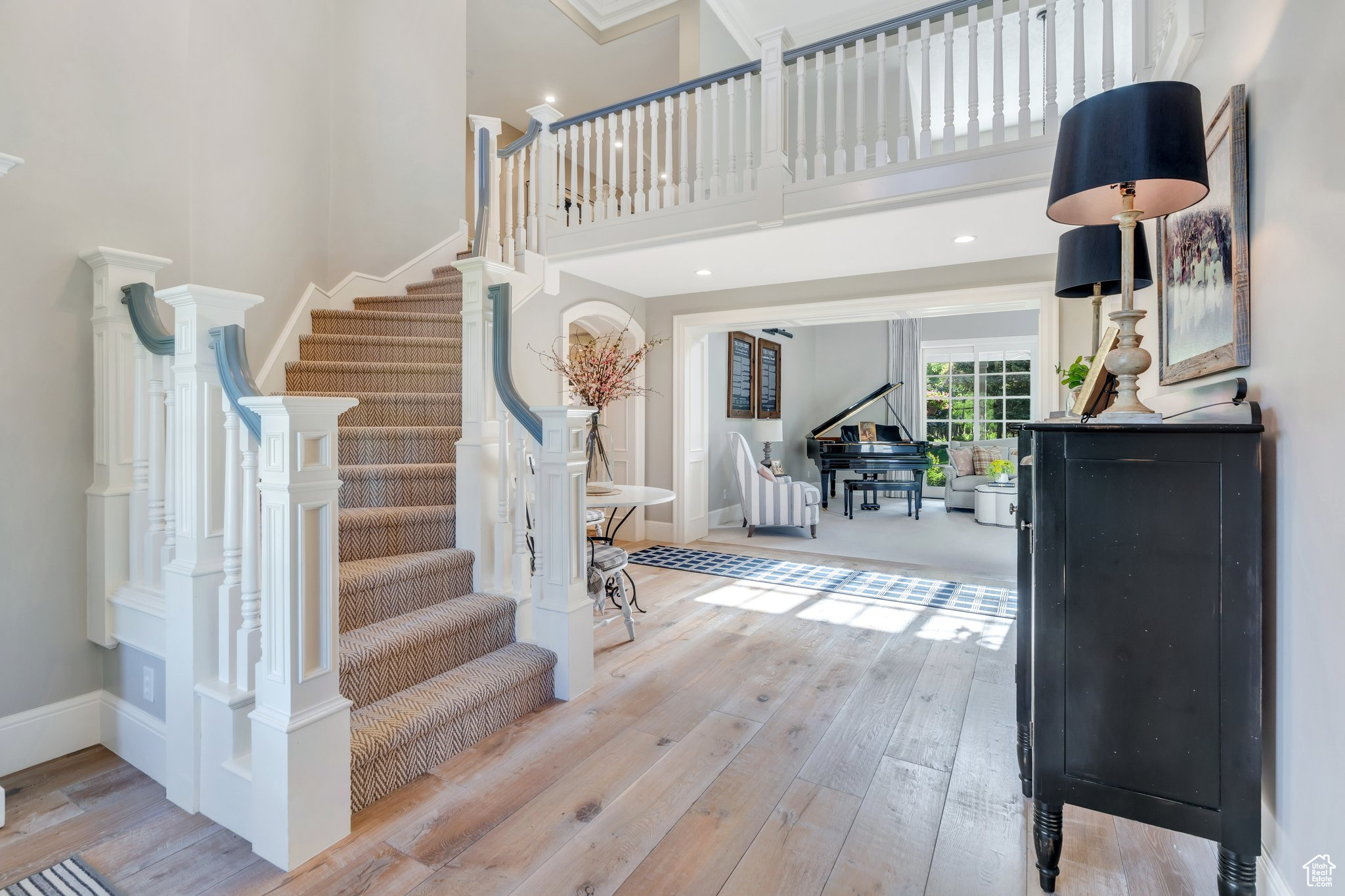 EAGLEROCK - Residential