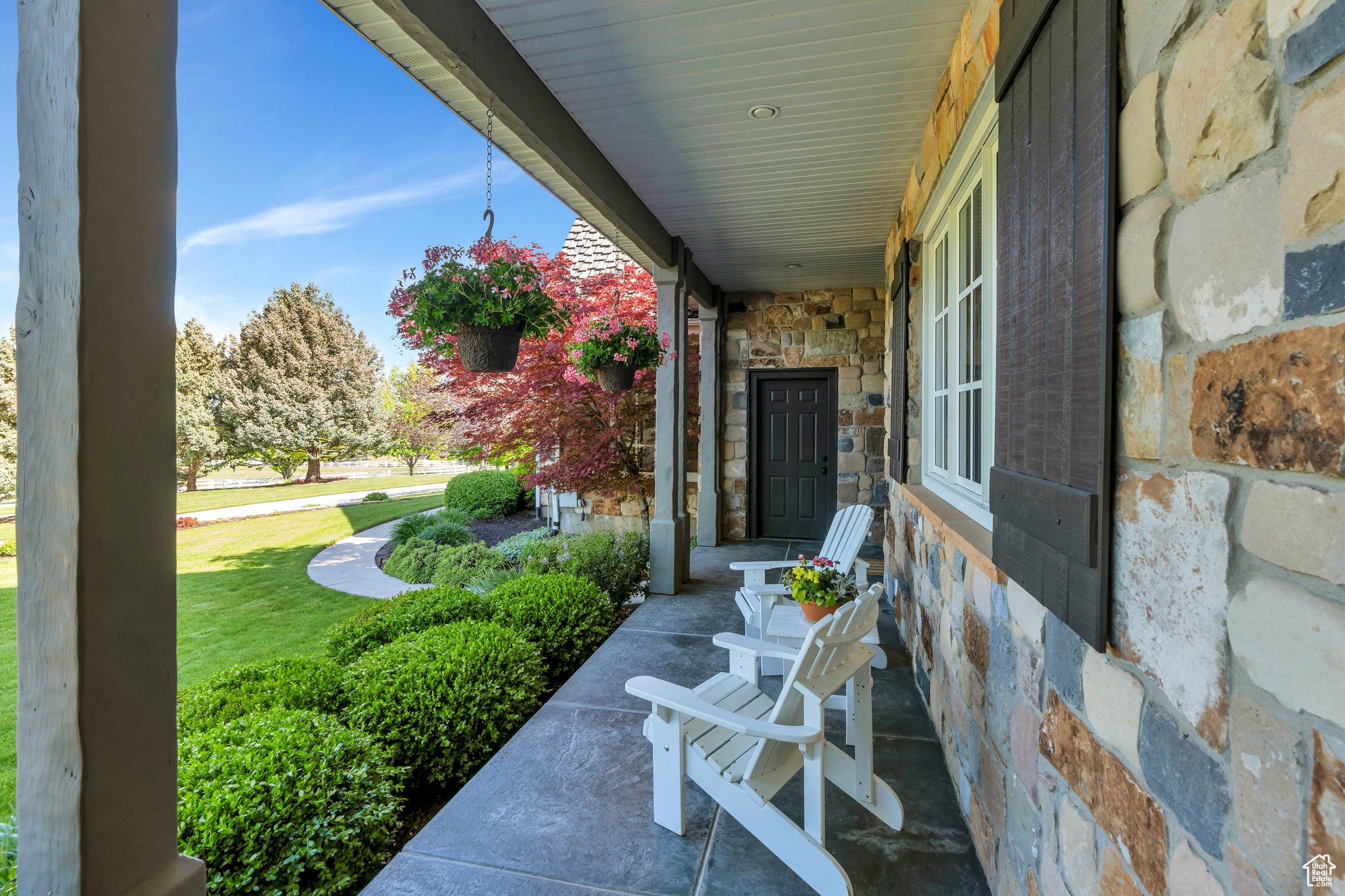 EAGLEROCK - Residential