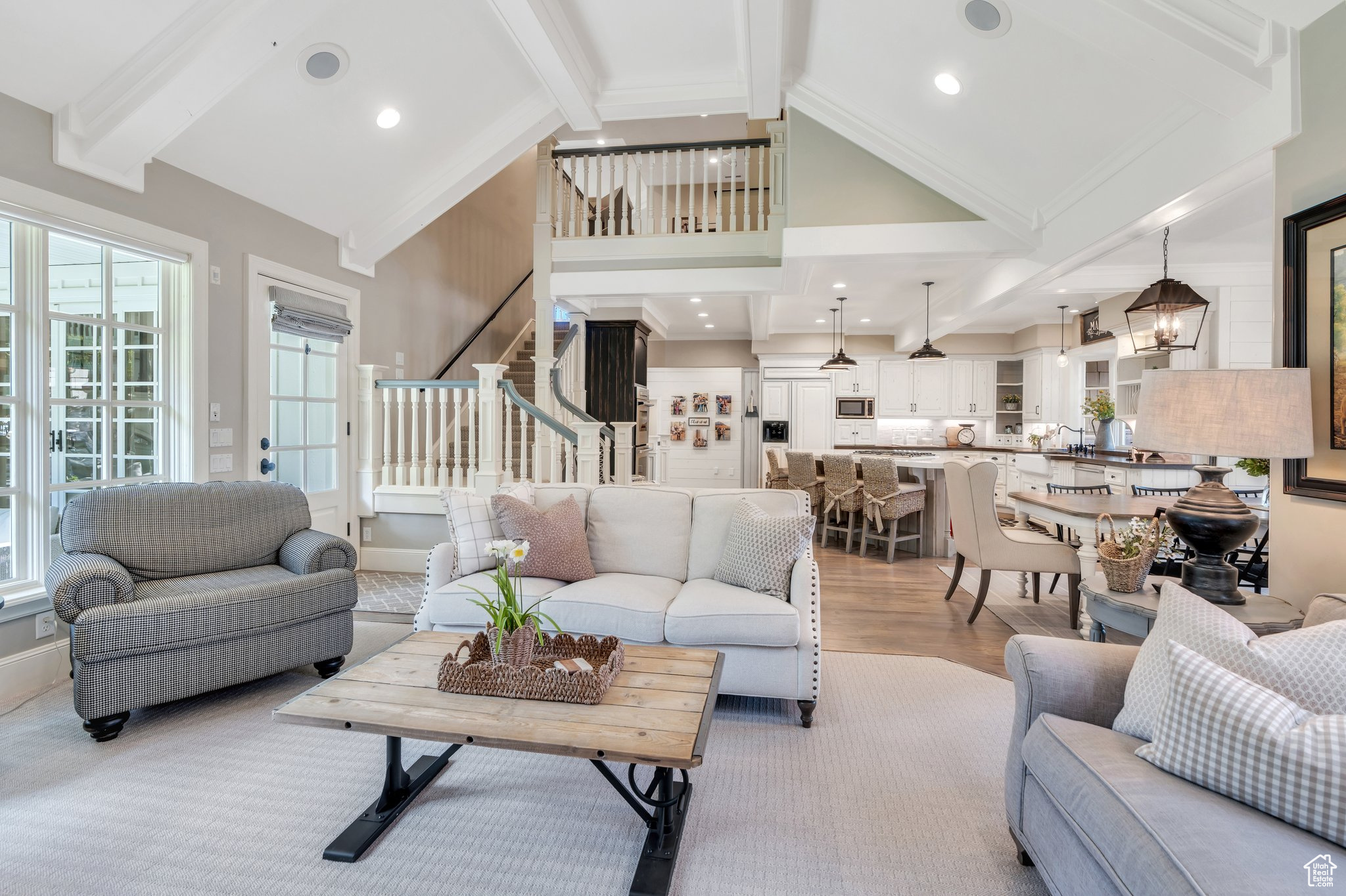 EAGLEROCK - Residential