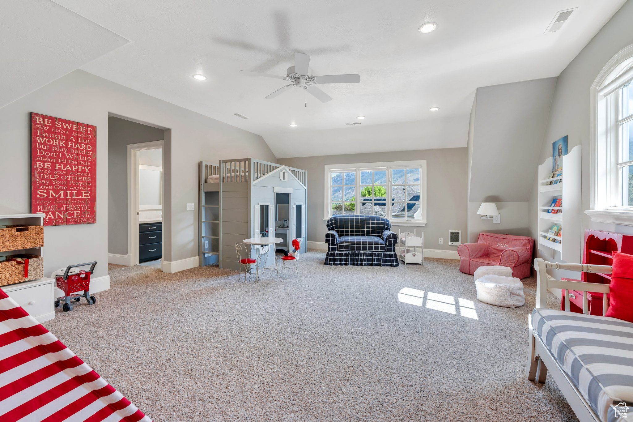 EAGLEROCK - Residential