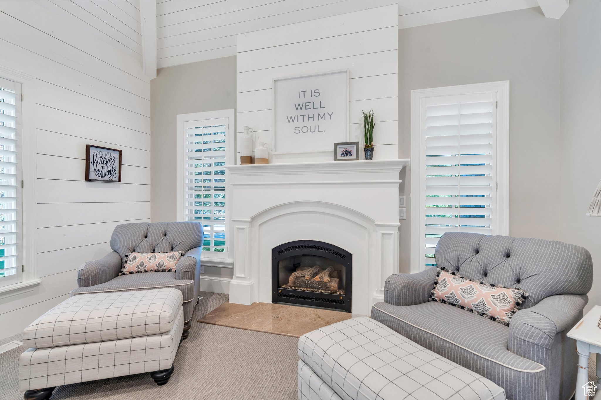EAGLEROCK - Residential